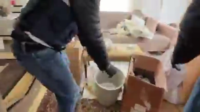 1 milyon 400 bin uyuşturucu hap ele ge&ccedil;irildi