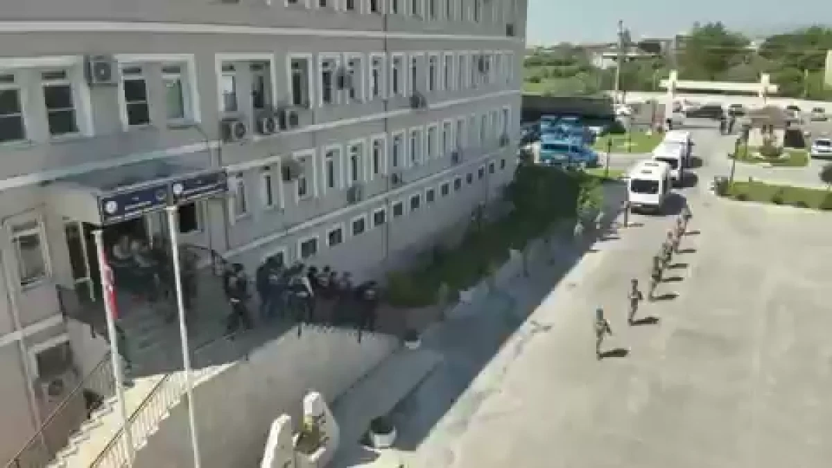 5 ilde b&uuml;y&uuml;k uyuşturucu operasyonu. &Ccedil;ok sayıda g&ouml;zaltı var