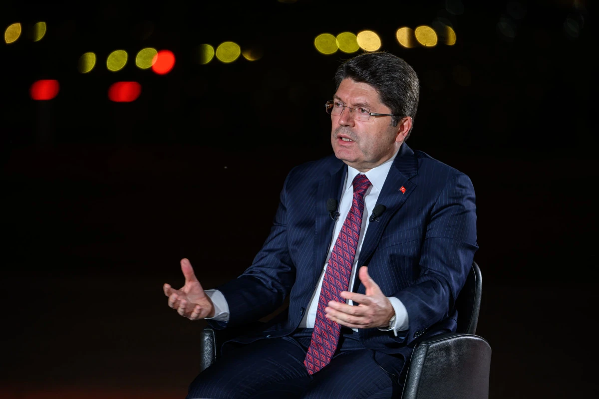 Adalet Bakanı Tunç: Bu tür karanlık geceleri bir daha yaşamamak için her türlü tedbiri almak gerekir