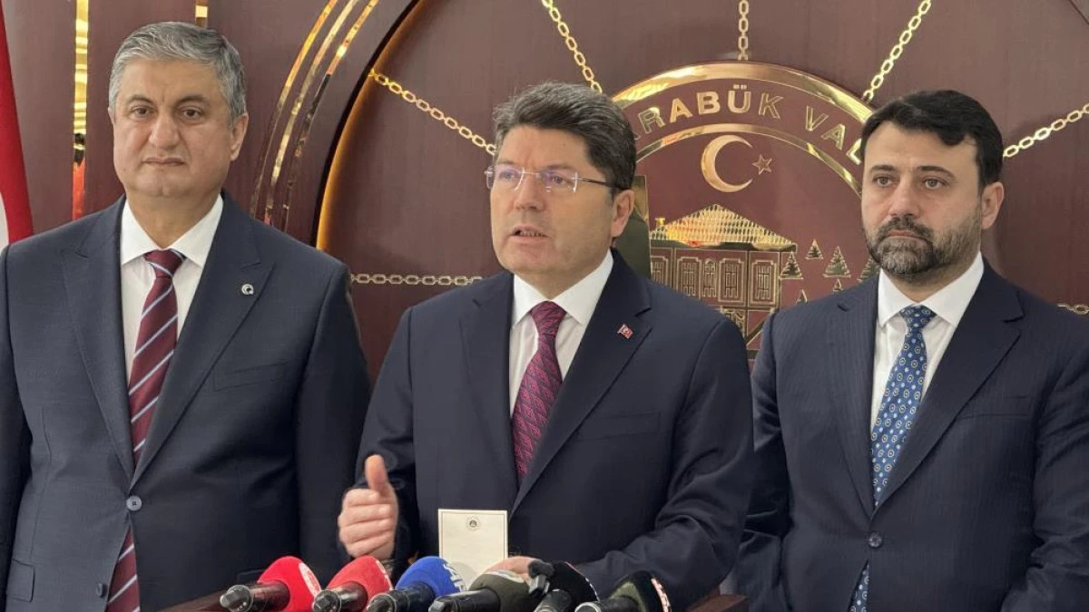 Adalet Bakanı Tun&ccedil;: Su&ccedil;a s&uuml;r&uuml;klenen &ccedil;ocuklarda caydırıcılığı artırmaya y&ouml;nelik ayrı bir &ccedil;alışma da şu anda yapılıyor