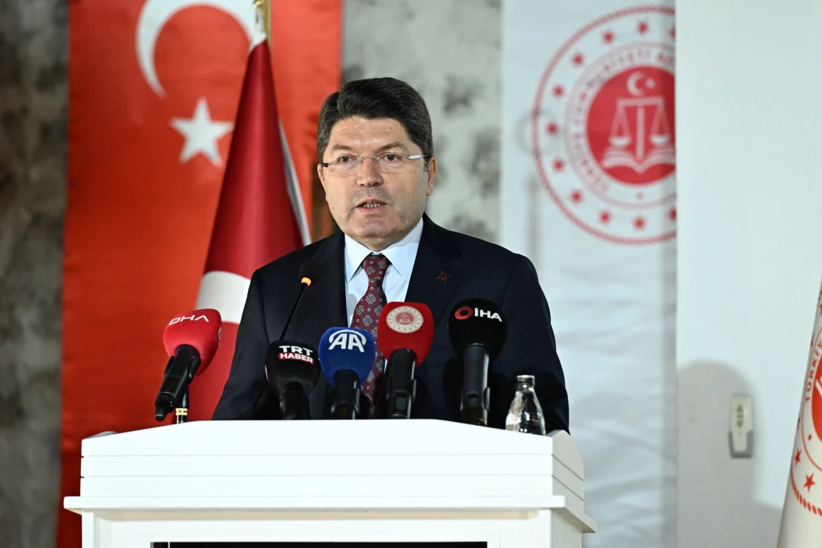 Adalet Bakanı Tunç: Yeni düzenlemeyle 2 yıl ceza alan, en az 36 gününü cezaevinde geçirmek durumunda kalacak
