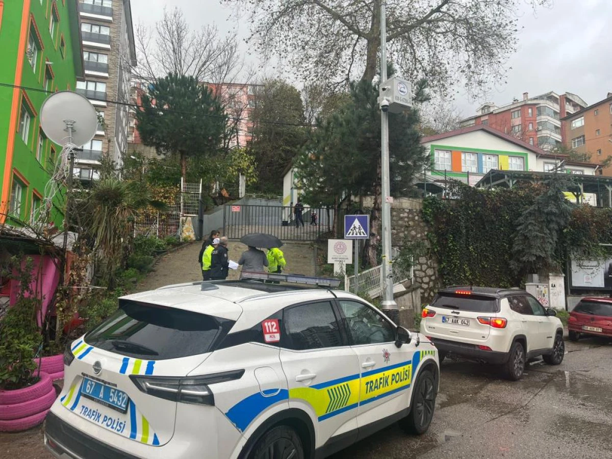 Anaokulu önünde kayan kamyonet 4 yaşındaki çocuğun ölümüne yol açtı