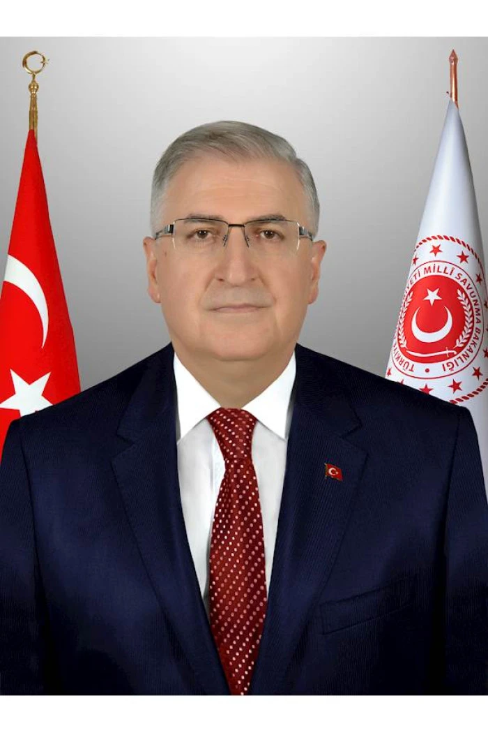 Bartın Bakan Yaşar G&uuml;ler' geliyor