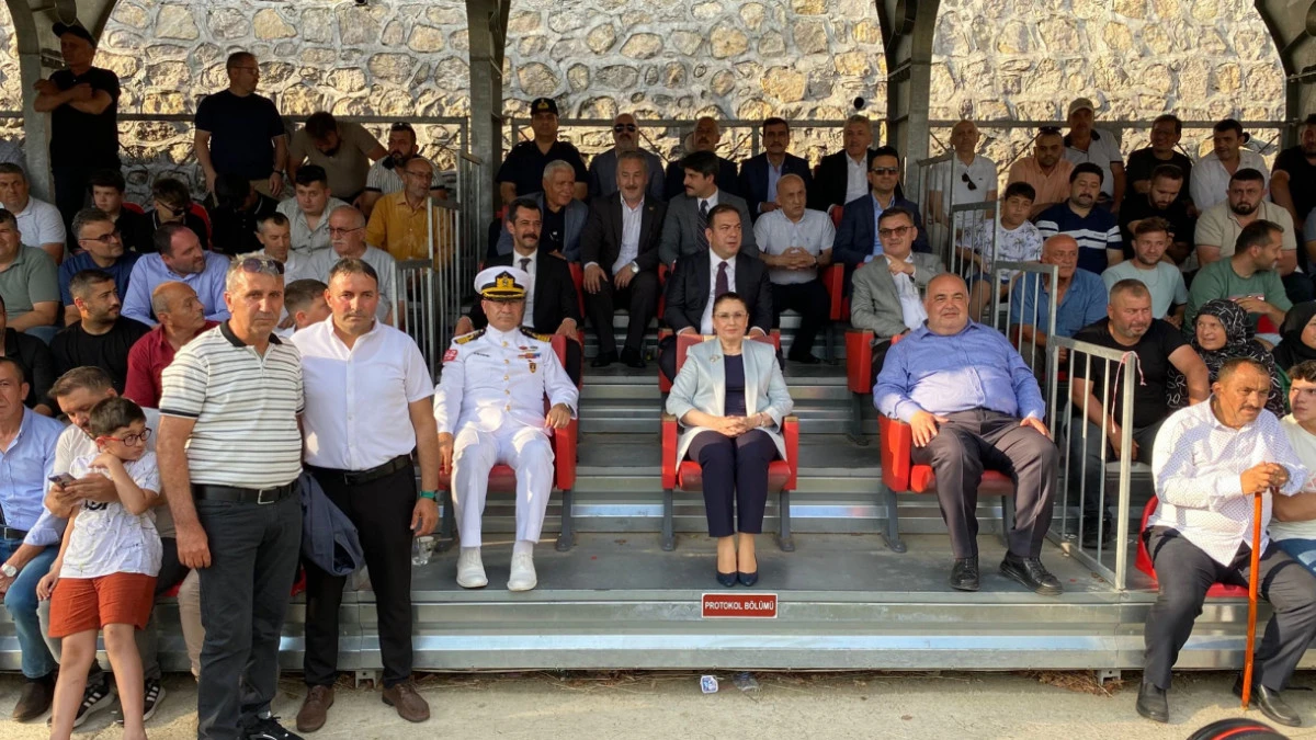 Bartın  Valisi Dr. Nurtaç Arslan, Yanaz Köyü Güreşleri’ne katıldı