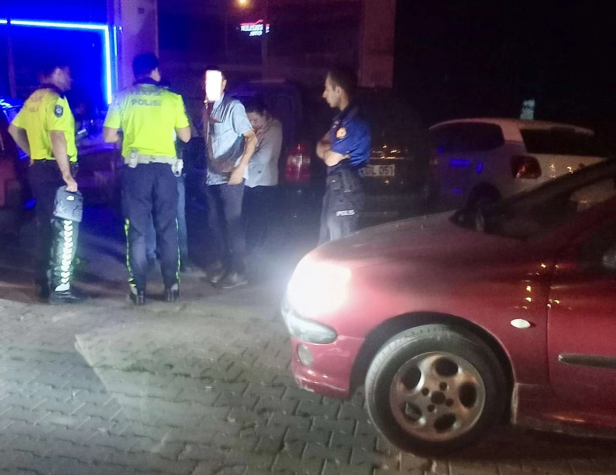 Bartın'da Ka&ccedil;an İki Araca Ağır Ceza