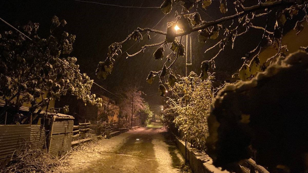 Bartın'da kar yağışı başladı