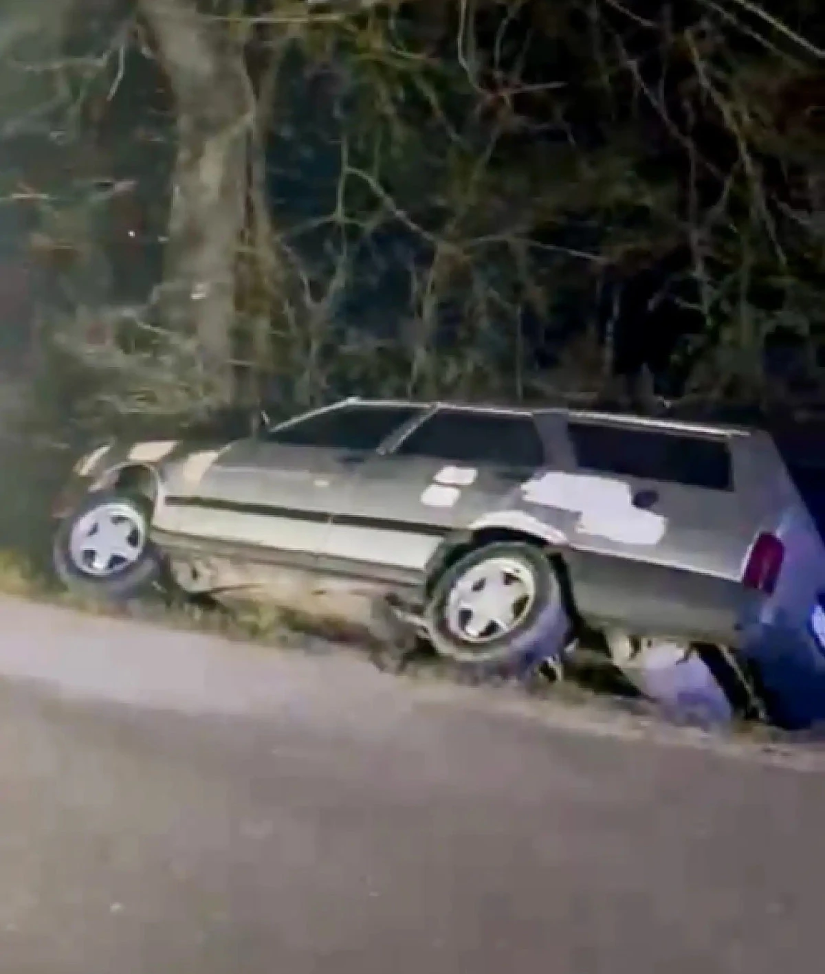 Bartın&rsquo;da polis ekiplerinin' dur ihtarına uymayan s&uuml;r&uuml;c&uuml; kovalamaca yaşandı.