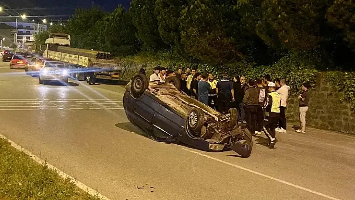 Bartın'da trafik kazası paniğe neden oldu.