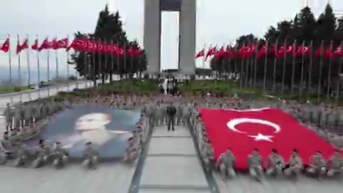  &Ccedil;anakkale Savaşlarının yaşandığı Gelibolu Yarımadası'nda k&uuml;lt&uuml;r gezisine katıldı