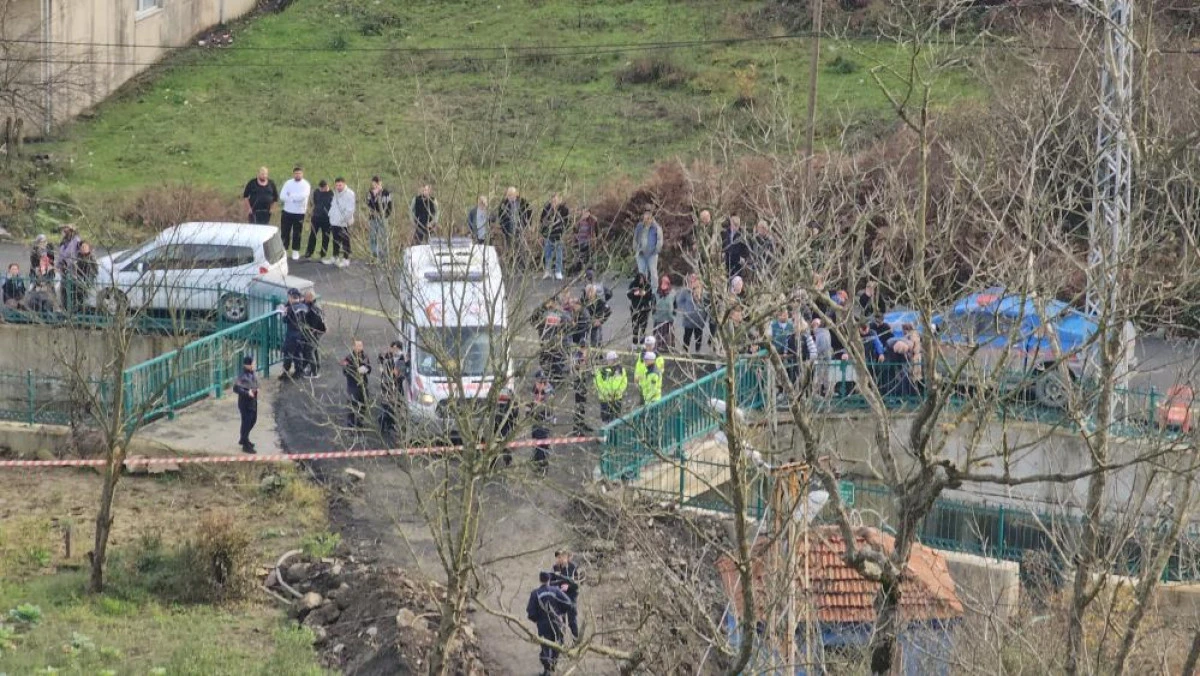 Hasta ziyaretinden d&ouml;nerken annesiyle kurşunların hedefi oldu