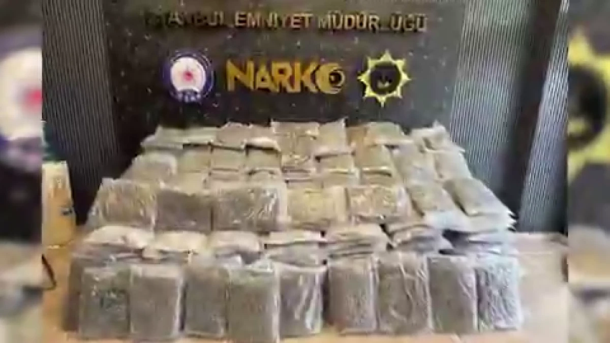 İstanbul Emniyeti' tır&rsquo;da 376 kilo uyuşturucu ele ge&ccedil;irildi