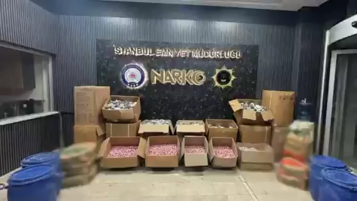 İstanbul'da d&uuml;zenlenen operasyonda 1 milyon 86 bin uyuşturucu hap ele ge&ccedil;irildi