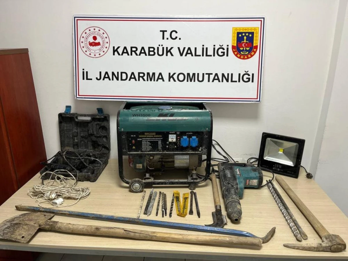Karabük'te kaçak kazı yapan 4 kişi suçüstü yakalandı