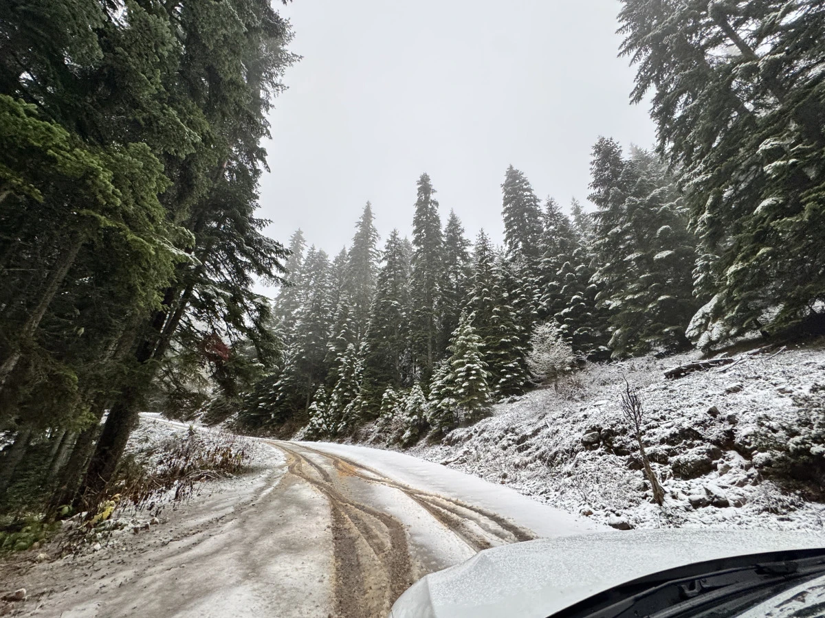 Karab&uuml;k&rsquo;&uuml;n y&uuml;ksek kesimleri beyaza b&uuml;r&uuml;nd&uuml;