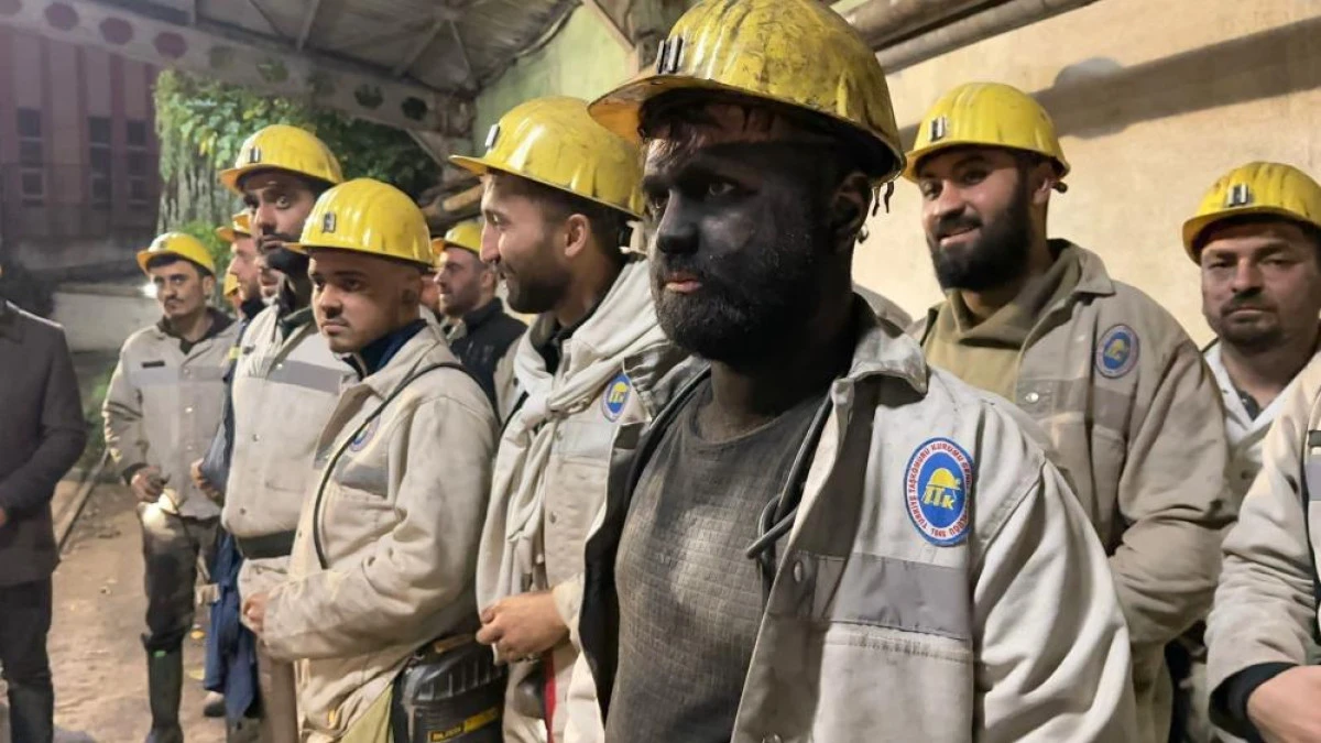 Maden işçileri yangın tatbikatı yaptı