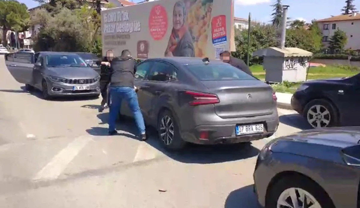 MİT'ten "sahte baz istasyonu" kuran siber casusluk ağına operasyon