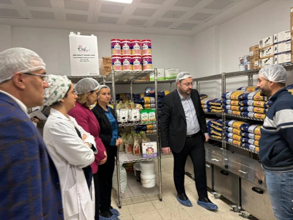 &Ouml;ğrenci yurtlarında bulunan kantin, mutfak ve lokantalar denetlendi