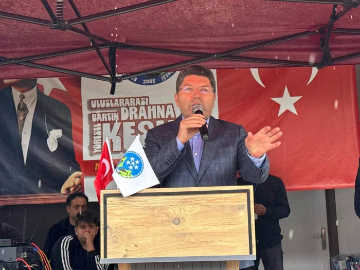 &Ouml;nceki D&ouml;nem Adalet Bakanı Tun&ccedil;, Drahna Festivaline Katıldı