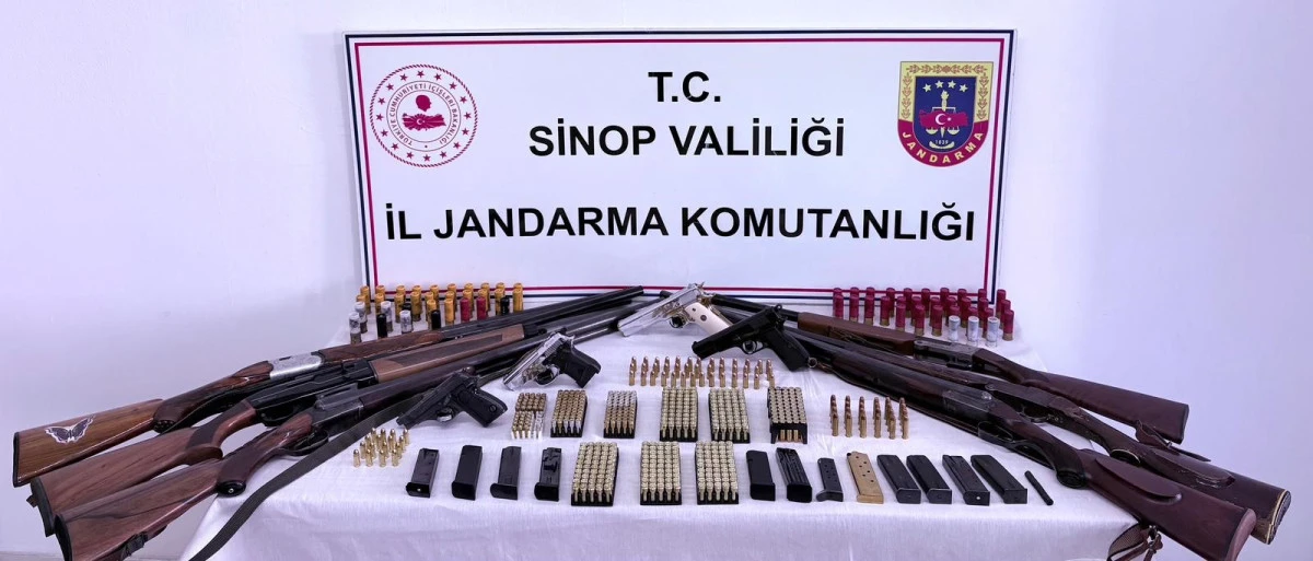 Sinop'ta kaçak silah ve ürün operasyonu: 5 gözaltı
