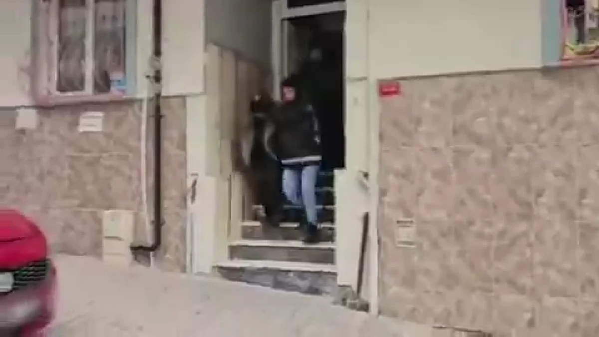 Sosyal medyada  tehdit ederek para talep ettiği  2 ş&uuml;pheli g&ouml;z altına alındı