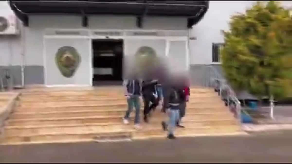 Ş&uuml;phelilerin farklı illerde toplam 30 milyon TL&rsquo;lik dolandırıcılık yaptığı tespit edildi.