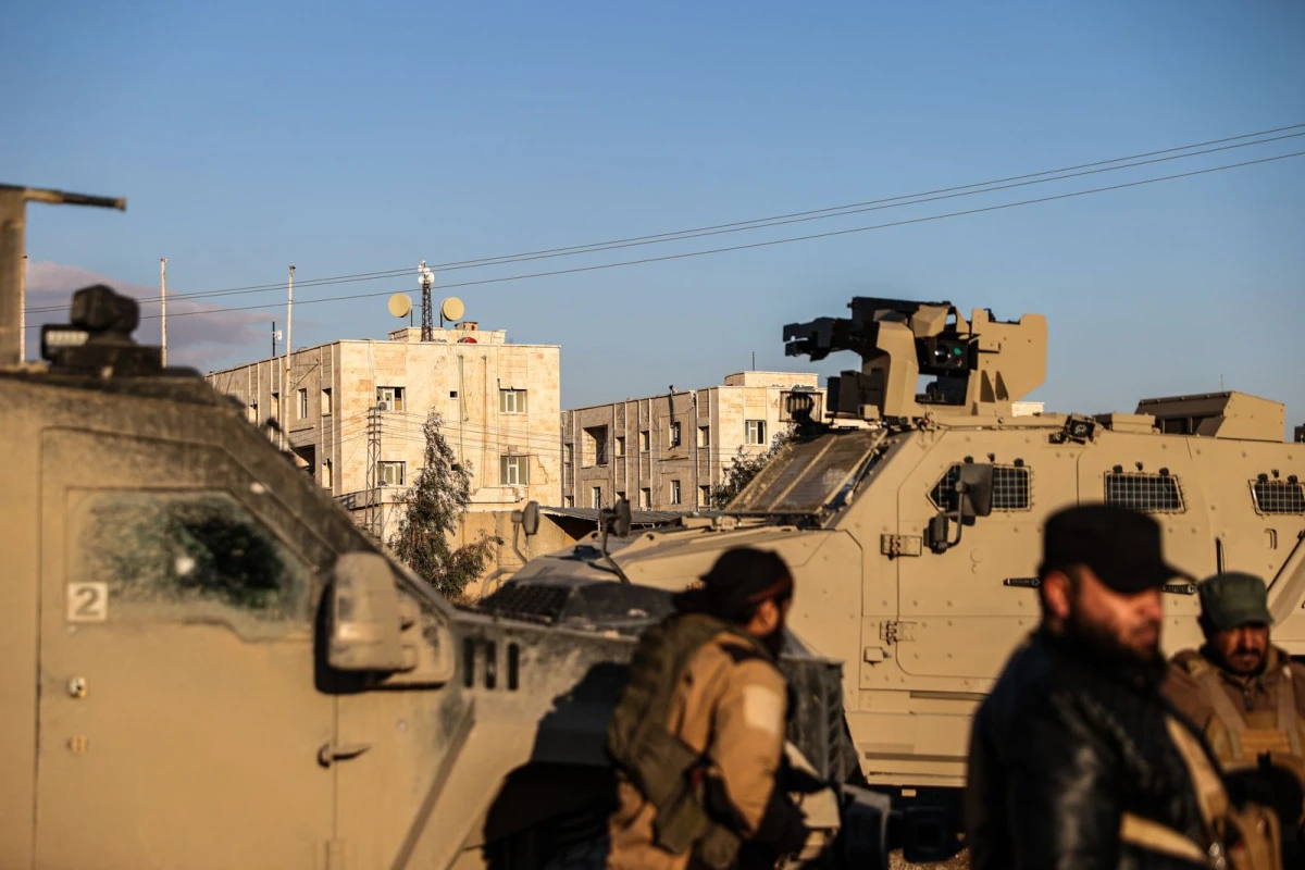 Suriye ordusu, S&uuml;leyman Şah T&uuml;rbesi arazisinin bulunduğu Karakozak mevkinde kontrol&uuml; sağladı