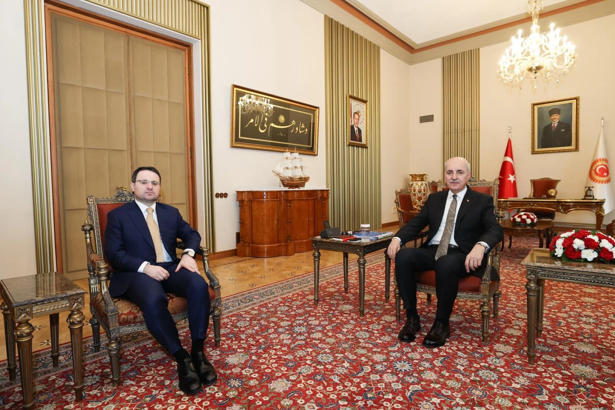 TBMM Başkanı Numan Kurtulmuş, Adalet Bakanı Akın G&uuml;rlek'i makamında kabul etti. 