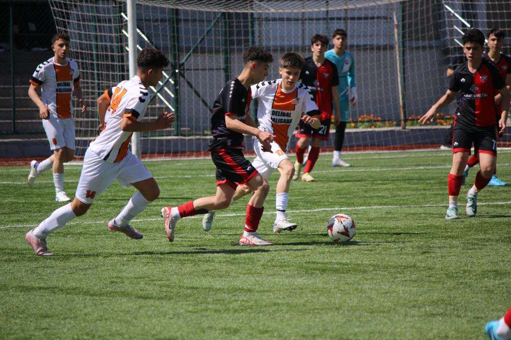 U16 Türkiye Futbol Şampiyonası 1. Kademe müsabakaları Karabük’te başladı