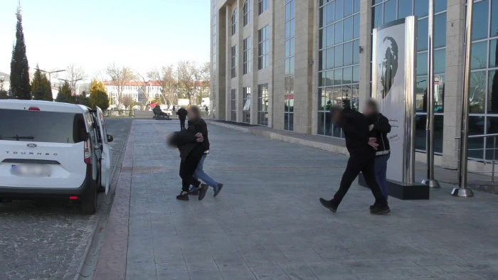 Uyuşturucu operasyonu: 2 ş&uuml;pheli tutuklandı