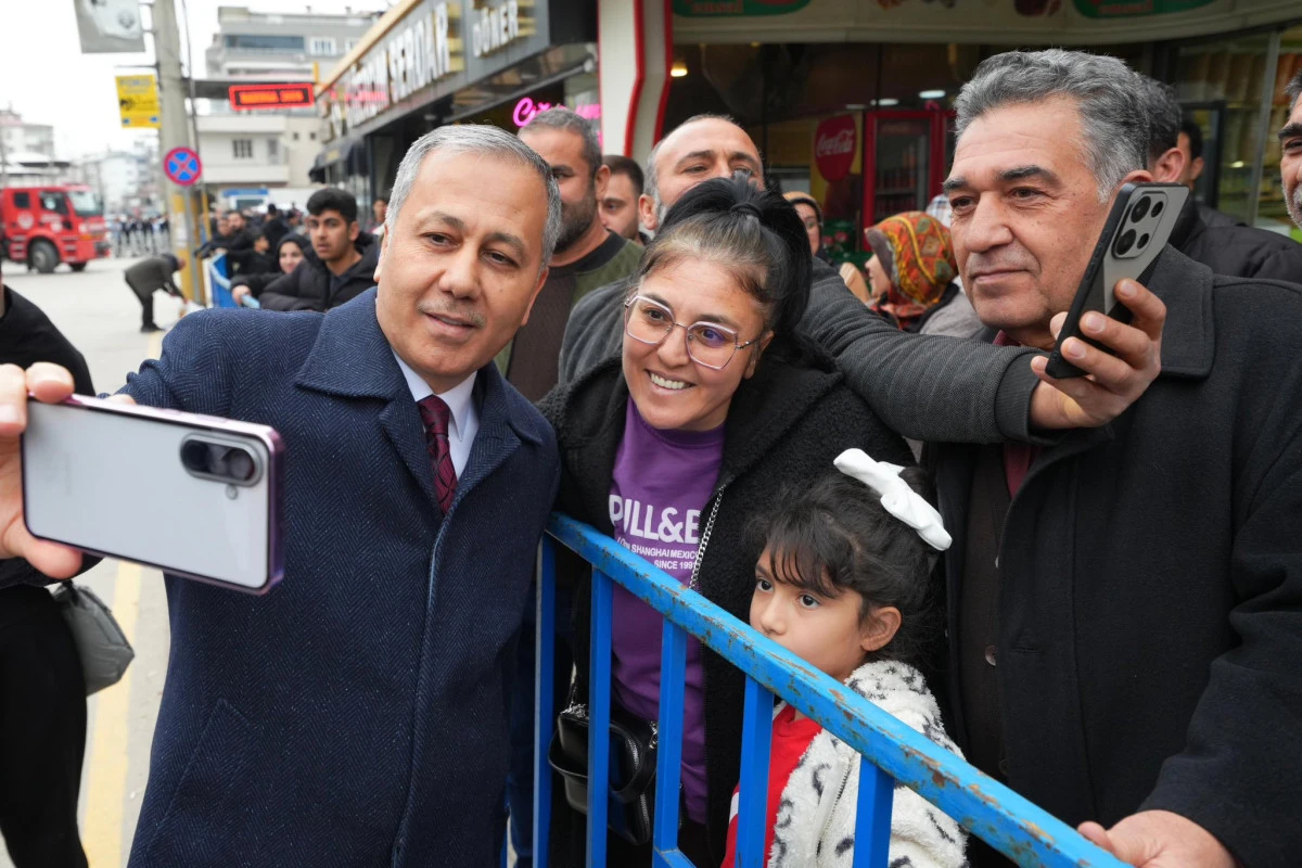 Yerlikaya: afetzede vatandaşlarını ziyaret etmeye devam edeceğini a&ccedil;ıkladı