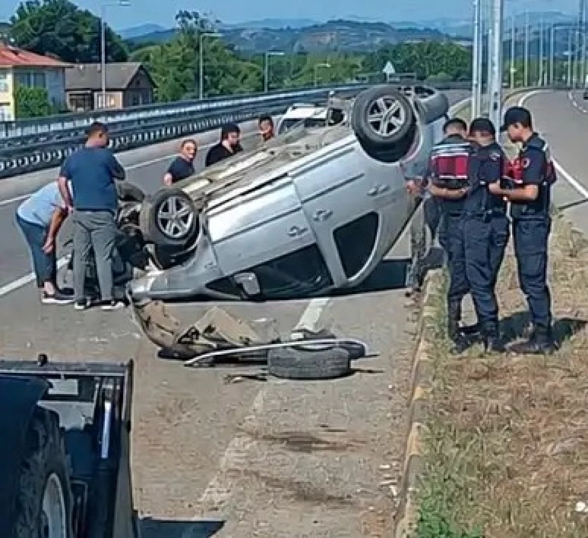  Zonguldak Bartın karayolunda kaza meydana geldi.