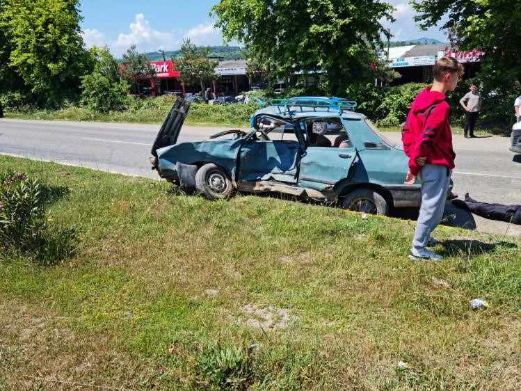 Zonguldak'ta iki araç çarpıştı: 1 ölü, 1 yaralı