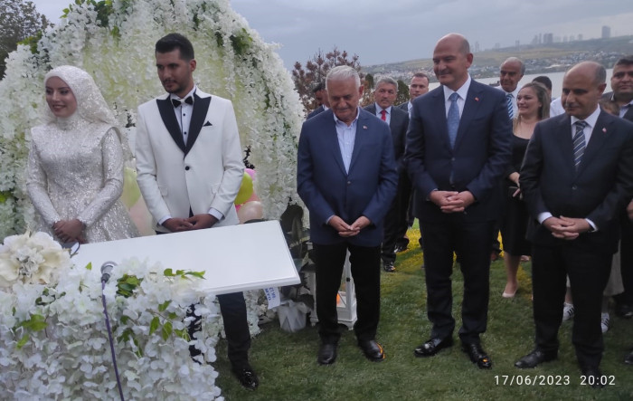 Emniyet genel müdürlüğü  personel başkanı Ogün Vural mutlu günü.  