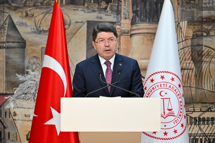 Adalet Bakanı Tunç uluslararası basın kuruluşlarının temsilcileriyle bir araya geldi