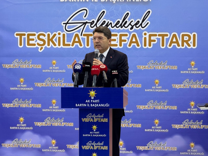 Bakan Tunç'tan Özel'e:rapor karşısında susuyorsanız  