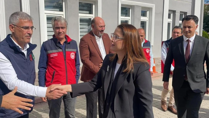 Bartın'da çiftçilere 300 bin sebze fidesi dağıtıldı